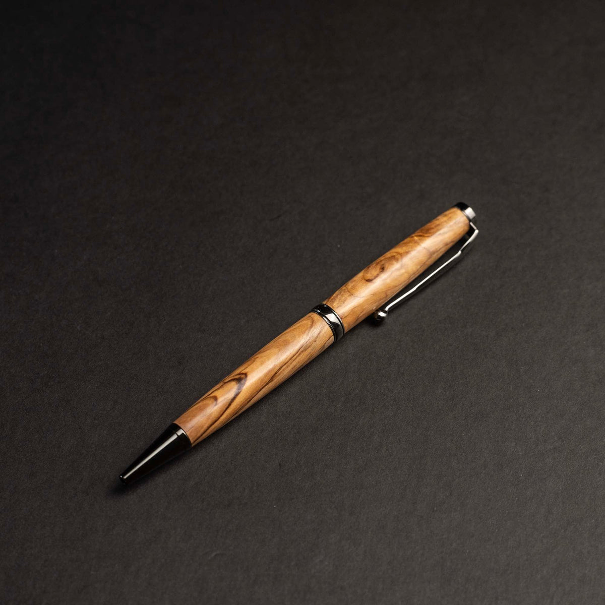 Hand - Turned Bethlehem Olive Wood Comfort Style Pen + Pen Sleeve - Holtz Leather