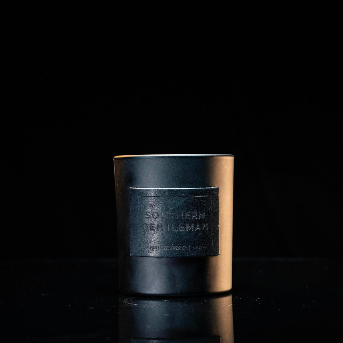 Southern Gentleman - Smolder Luxe Masculine Scented Leather Patch Candle - Holtz Leather