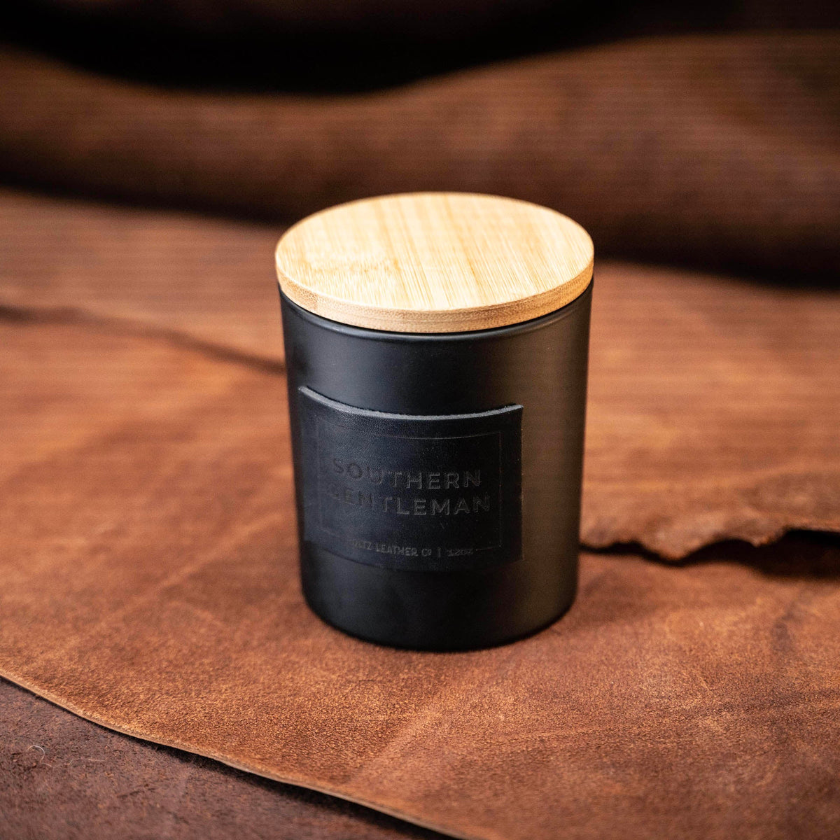 Southern Gentleman - Smolder Luxe Masculine Scented Leather Patch Candle - Holtz Leather