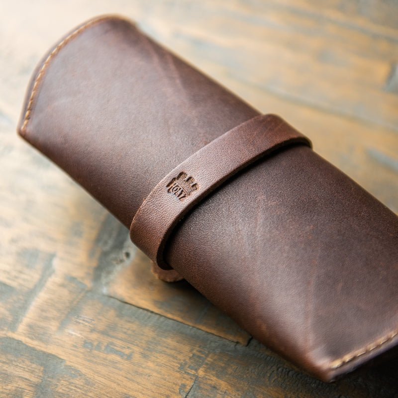 The Aviator Personalized Fine Leather Sunglass Case - Holtz Leather