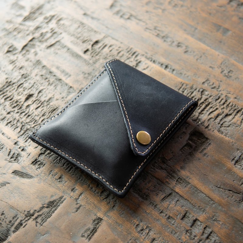 Theory 11 James Bond Card Deck With Fine Leather Card Sleeve - Holtz Leather