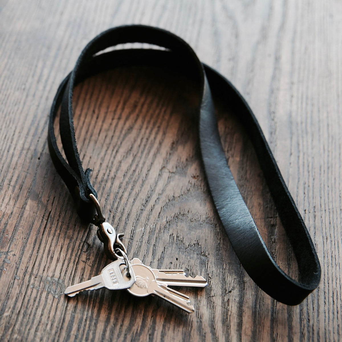 Your Logo + Our Leather - The Producer – Personalized Fine Leather Lanyard with Swivel Clip - Custom Logo and Corporate Gifting - Holtz Leather