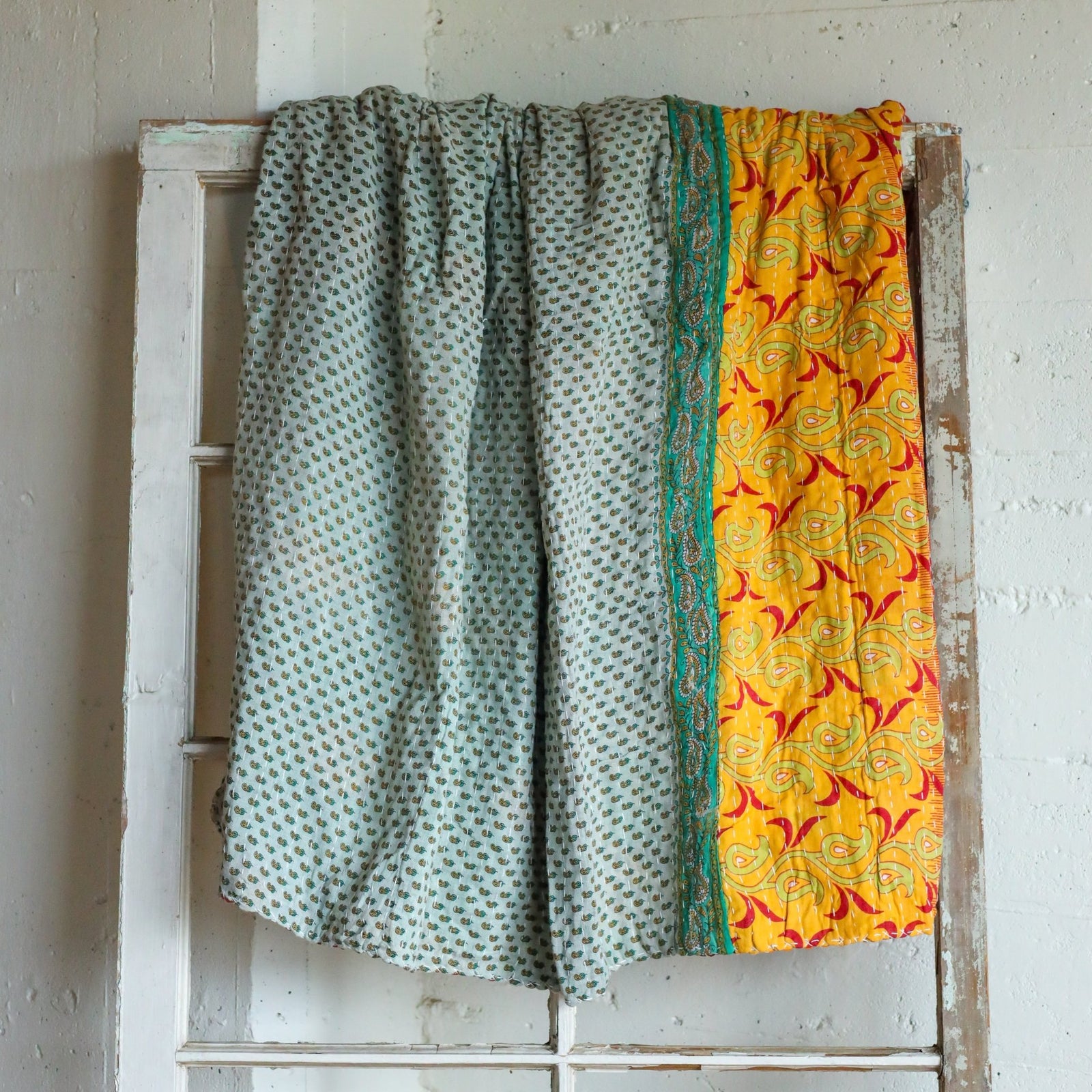 Kantha India Blanket One-of-a-Kind Handcrafted Quilted Pattern Throw – No. K-00662 - Holtz Leather