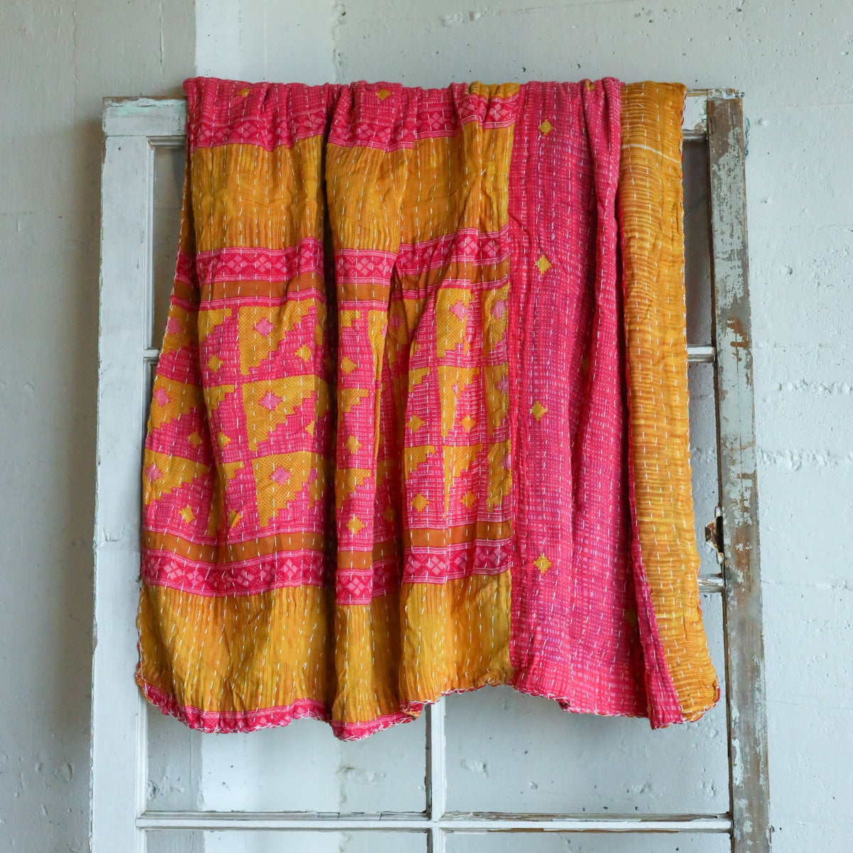 Kantha India Blanket One-of-a-Kind Handcrafted Quilted Pattern Throw – No. K-00664 - Holtz Leather