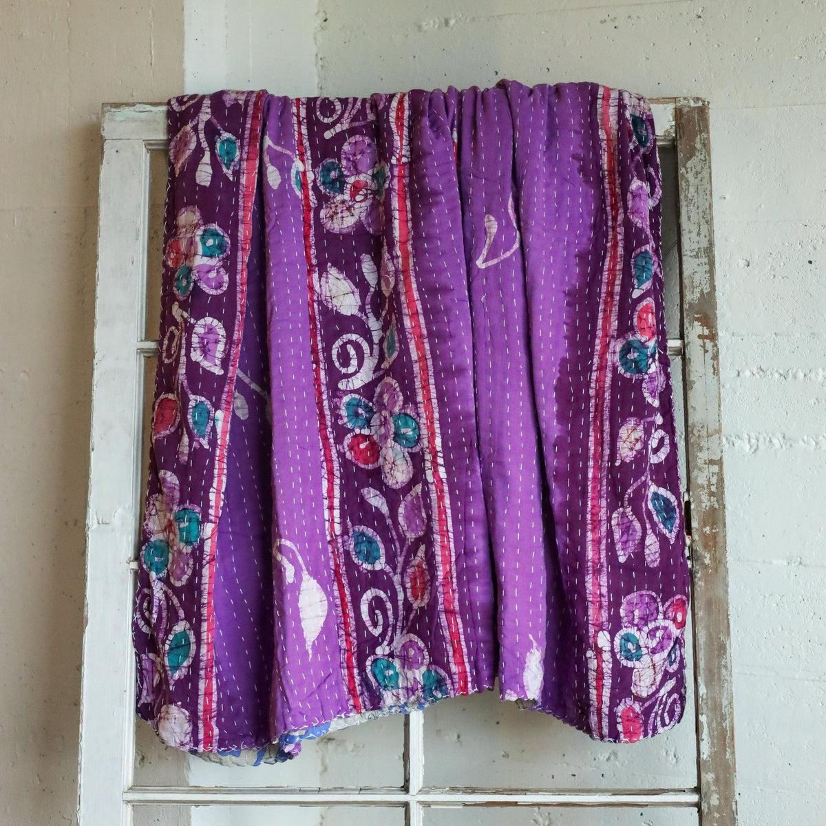 Kantha India Blanket One-of-a-Kind Handcrafted Quilted Pattern Throw – No. K-00665 - Holtz Leather