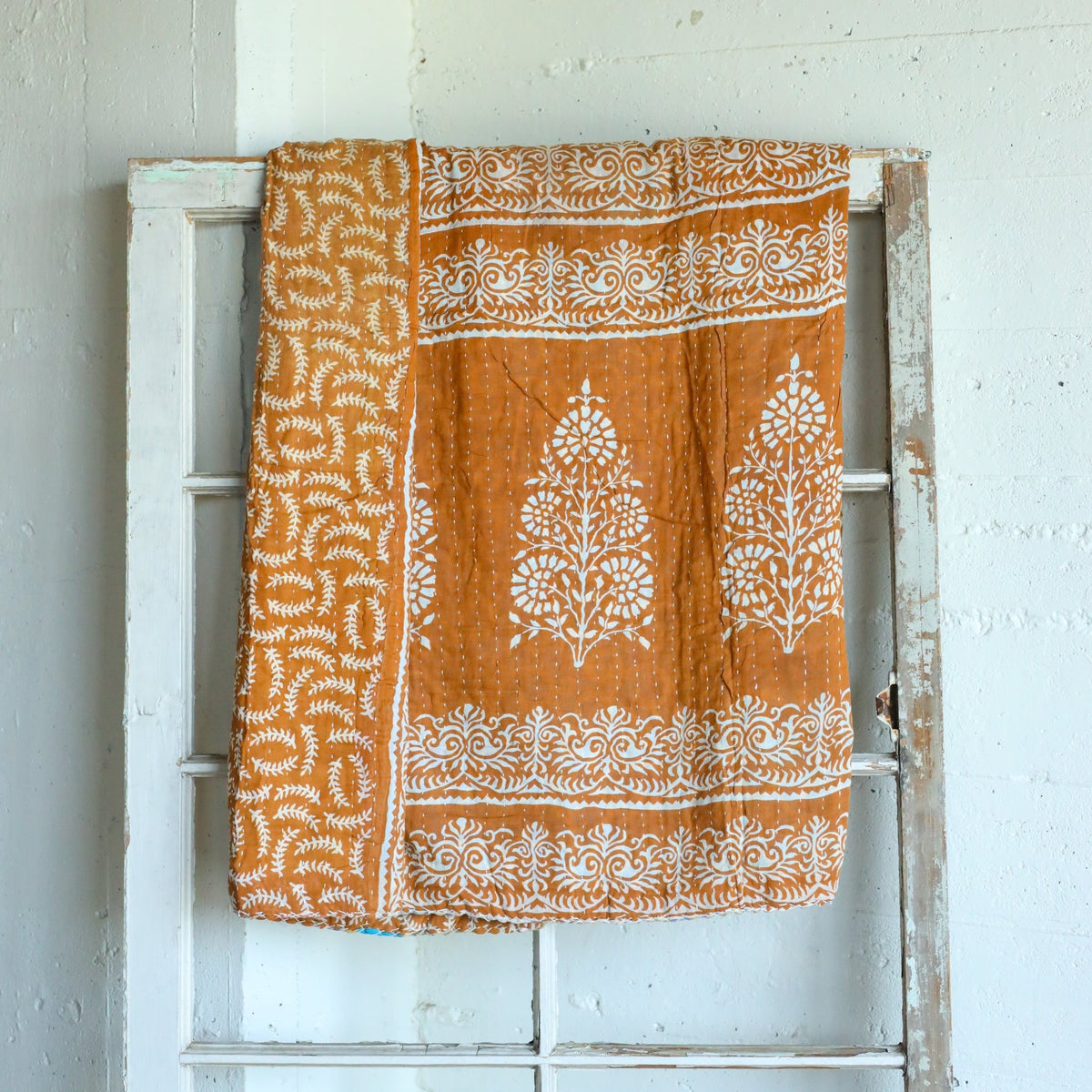 Kantha India Blanket One-of-a-Kind Handcrafted Quilted Pattern Throw – No. K-00670 - Holtz Leather