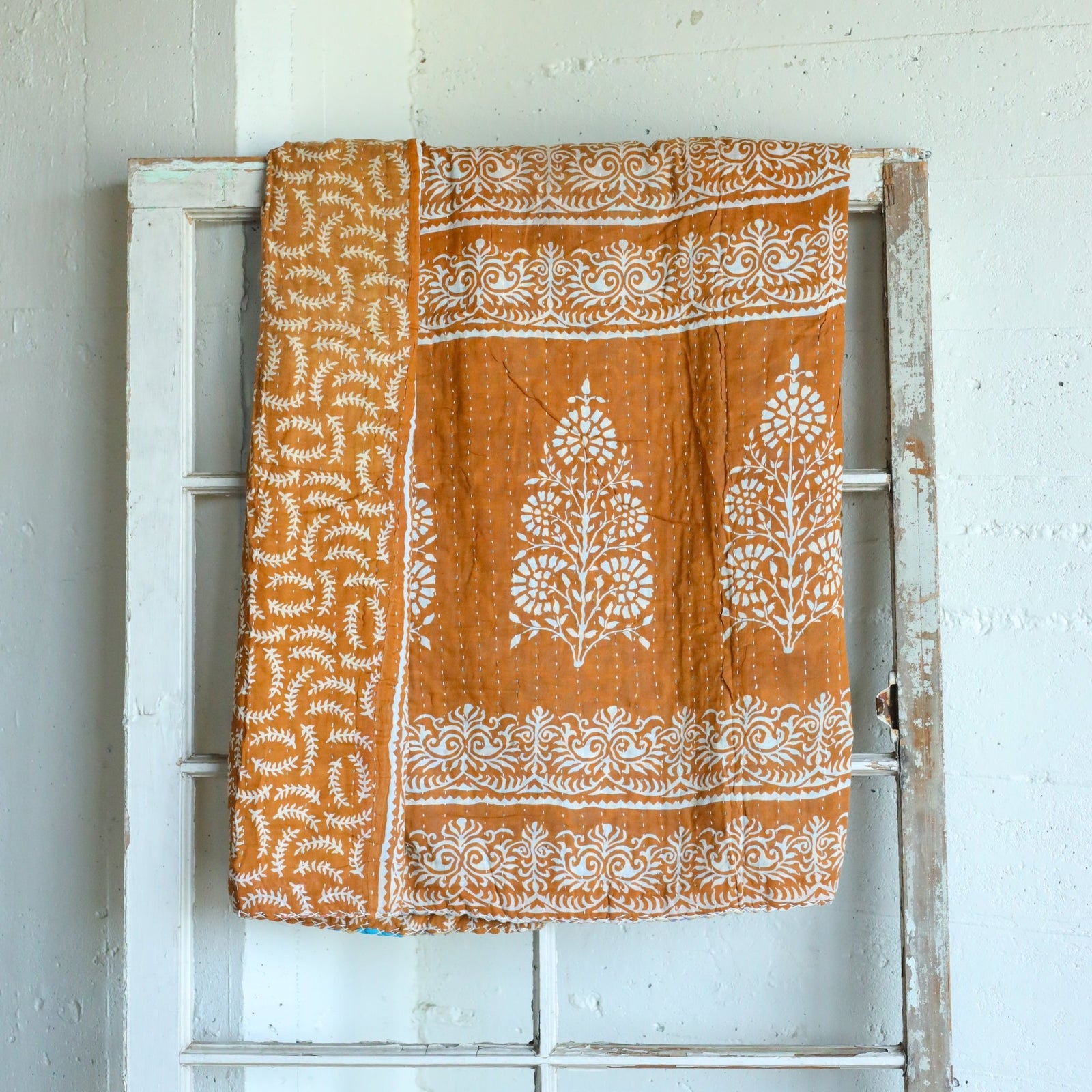 Kantha India Blanket One-of-a-Kind Handcrafted Quilted Pattern Throw – No. K-00670 - Holtz Leather
