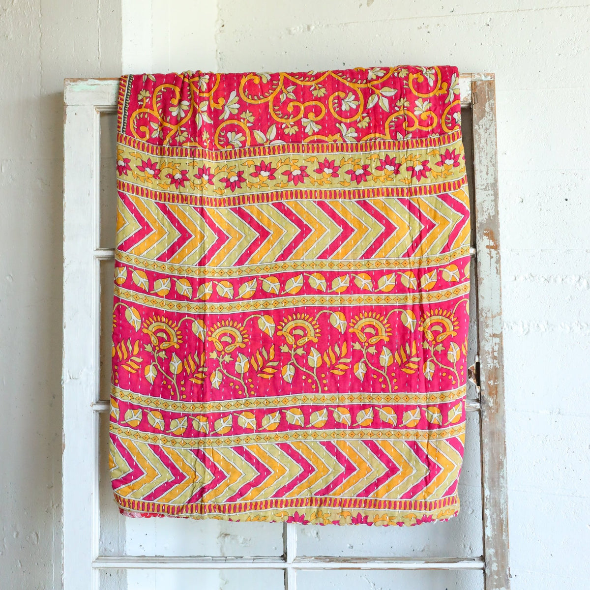 Kantha India Blanket One-of-a-Kind Handcrafted Quilted Pattern Throw – No. K-00674 - Holtz Leather