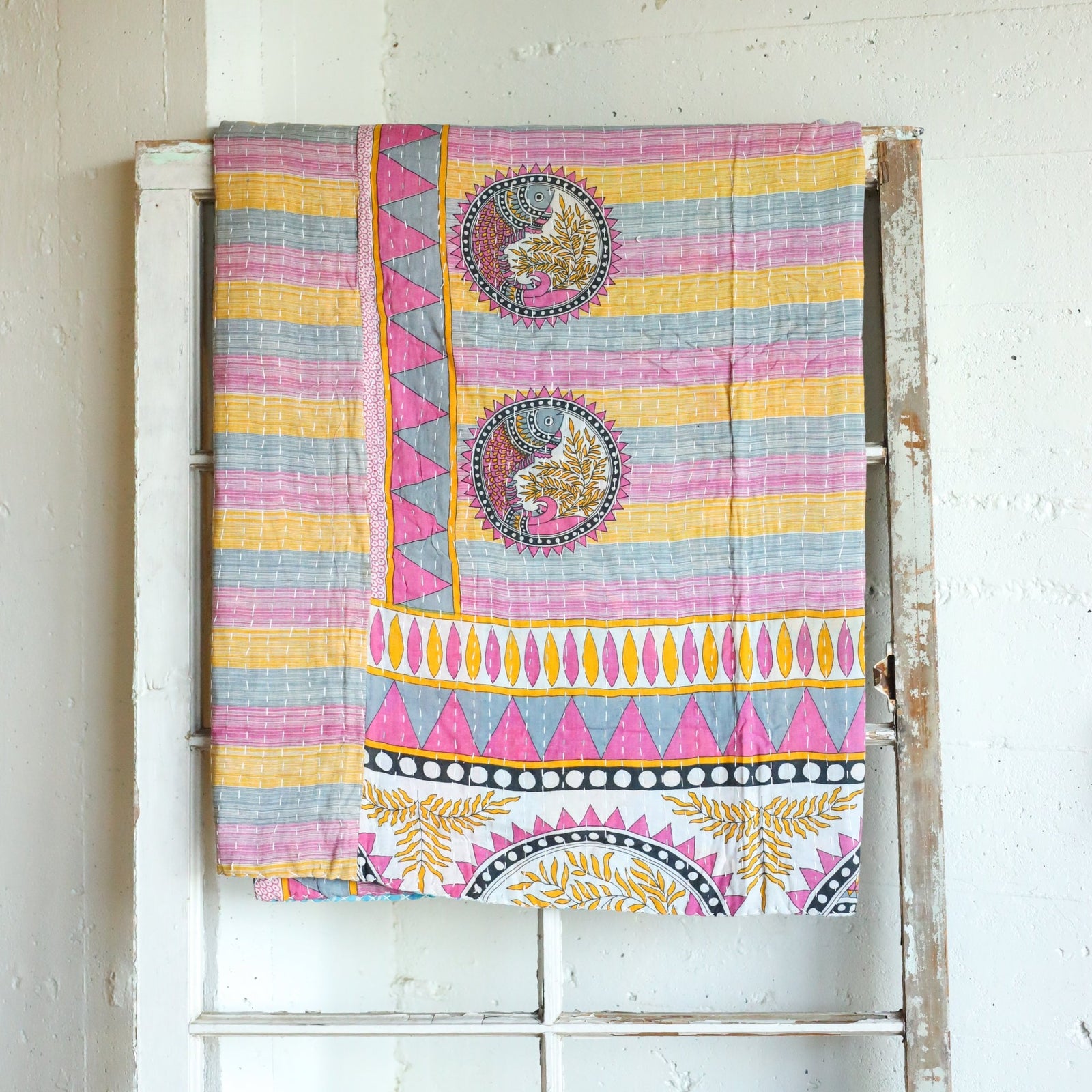 Kantha India Blanket One-of-a-Kind Handcrafted Quilted Pattern Throw – No. K-00684 - Holtz Leather