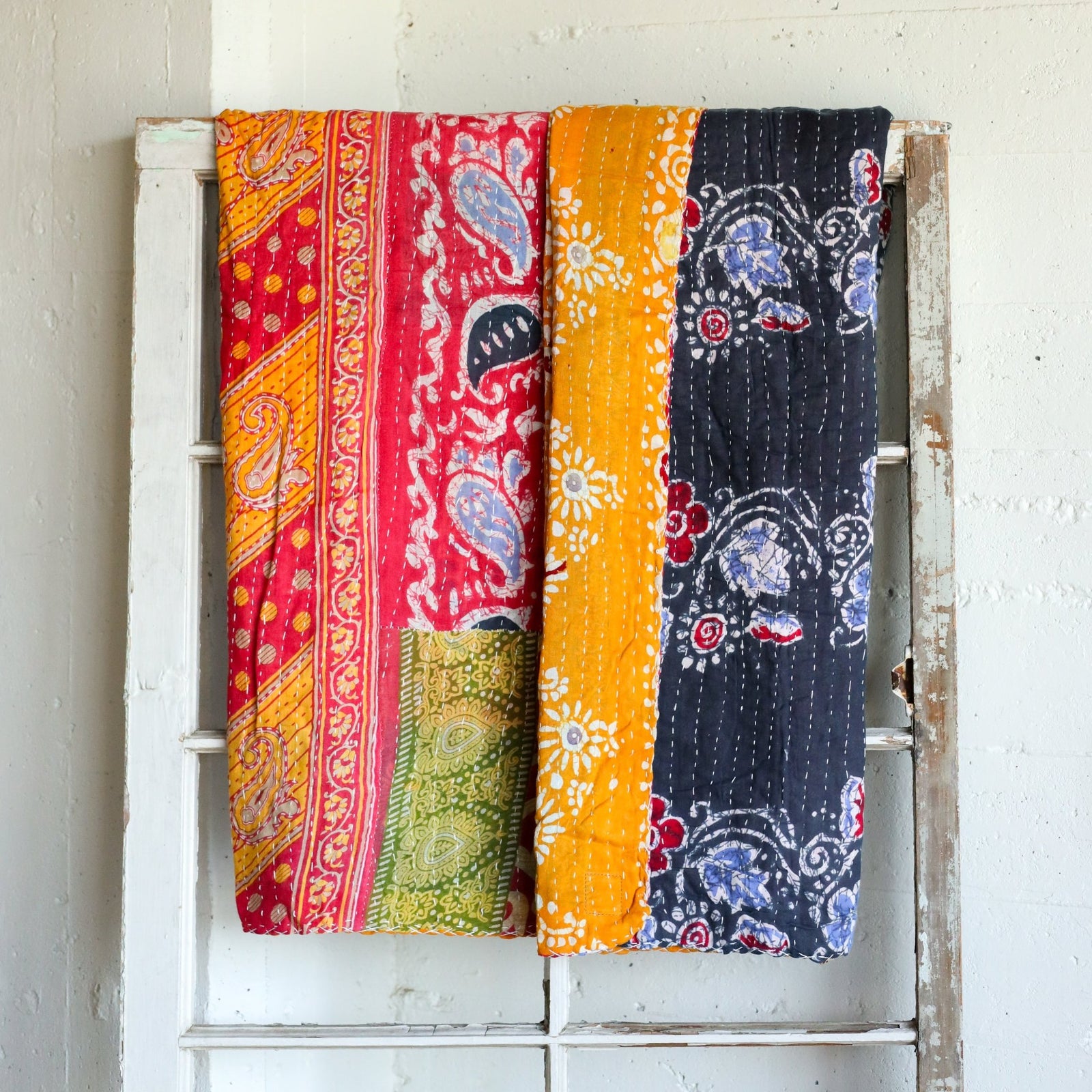 Kantha India Blanket One-of-a-Kind Handcrafted Quilted Pattern Throw – No. K-00695 - Holtz Leather