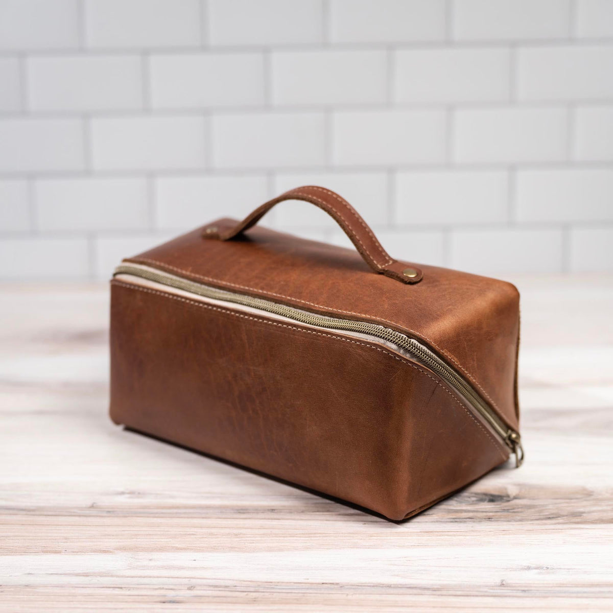 No. 307 Porter Dopp Kit – Full Grain Leather Toiletry Bag - Holtz Leather