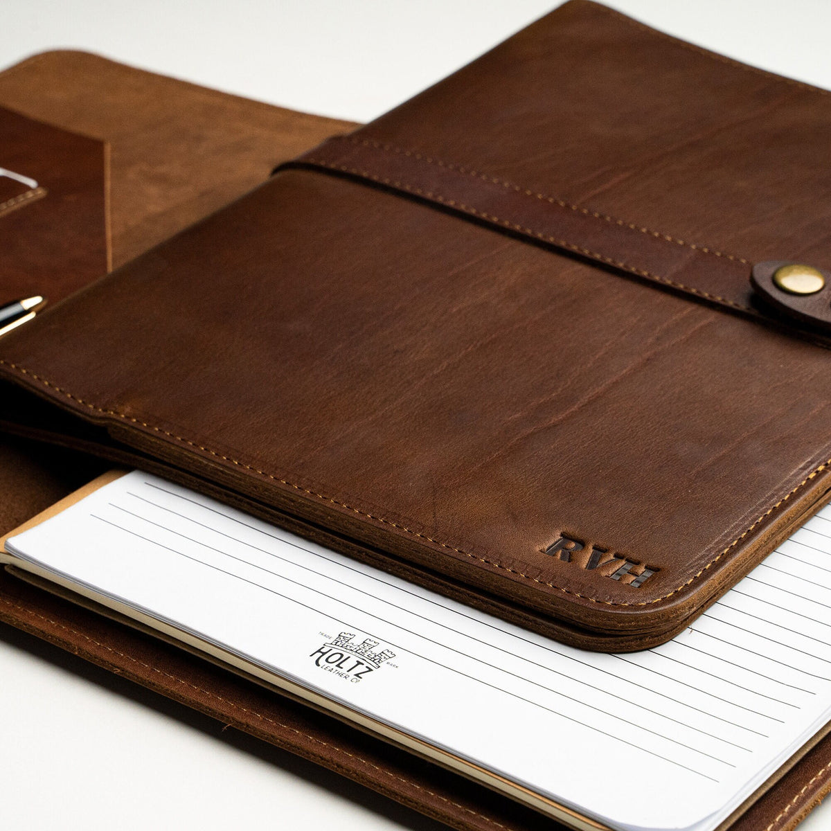 The Vanderbilt 2.0 Fine Leather Portfolio Padfolio - Fits iPad - Two Journals & Updated Features