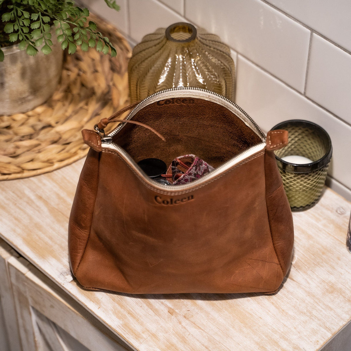 The Audrey Fine Leather Makeup Bag - Holtz Leather