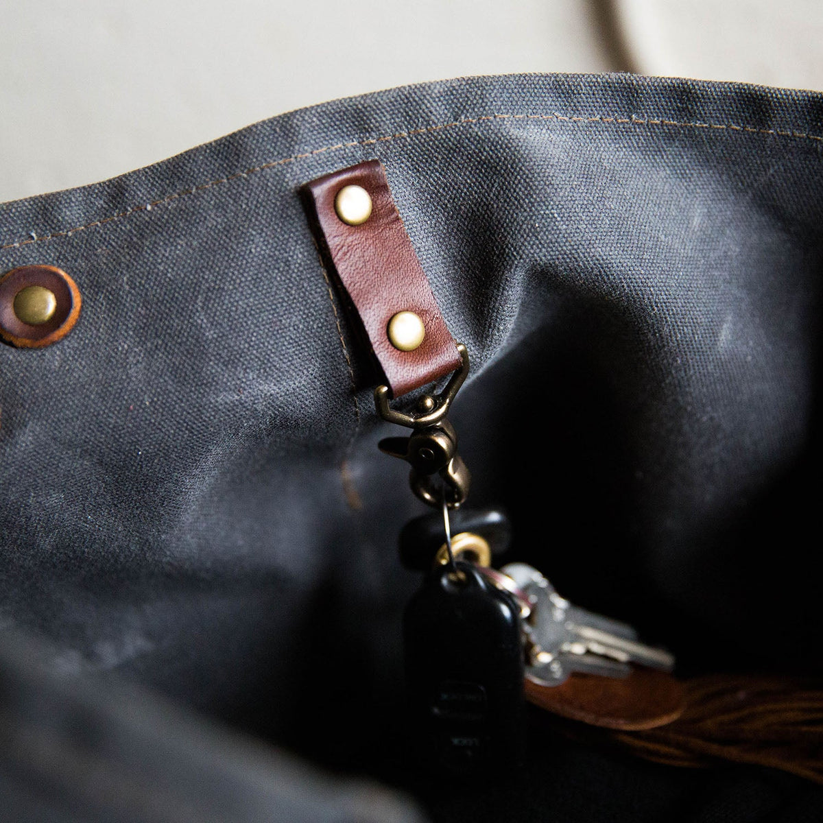 The Market Tote - Fine Leather & Waxed Canvas Bag Purse - Holtz Leather